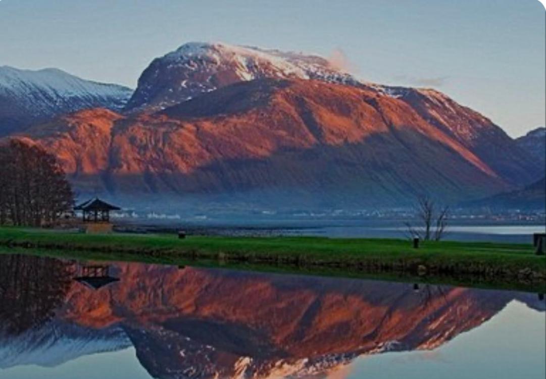 Loch Linnhe View House, William